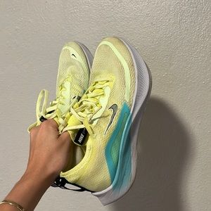 Nike zoom fly 4